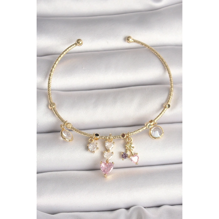 Pirinç Gold Renk Sallantı Zirkon Taşlı Kalp Figür Pembe Kalp Detay Charm Kadın Bileklik