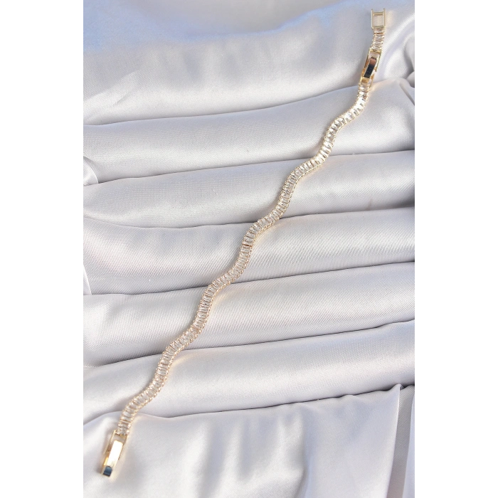 Pirinç Gold Renk Su Yolu Zirkon Taşlı Model Kadın Bileklik