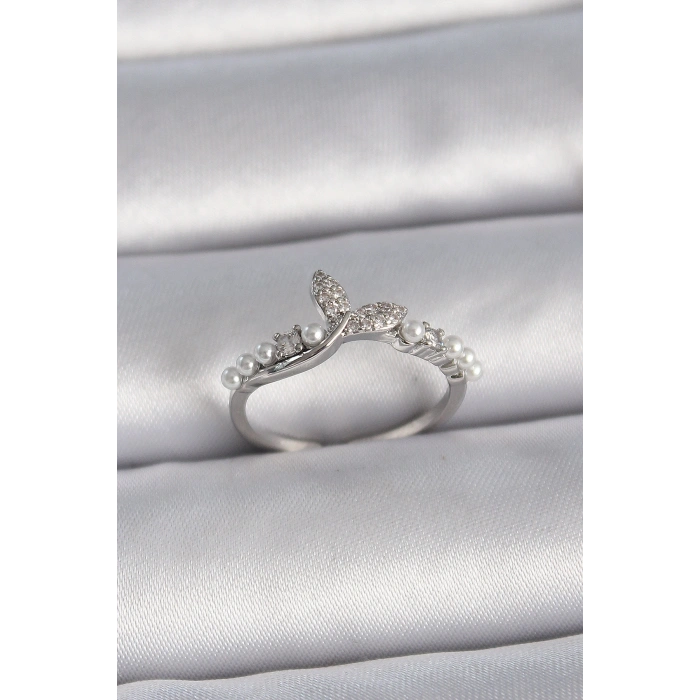 Pirinç Gümüş Renk Ayarlanabilir Zirkon Taşlı Balık Kuyruğu İnci Detay Model Kadın Yüzük