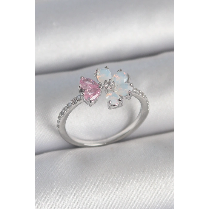 Pirinç Gümüş Renk Beyaz Mineli Pembe Zirkon Taşlı Çiçek Model Kadın Yüzük
