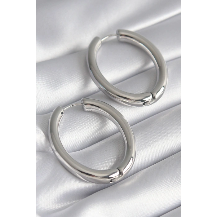 Pirinç Gümüş Renk Halka Model Kadın Küpe