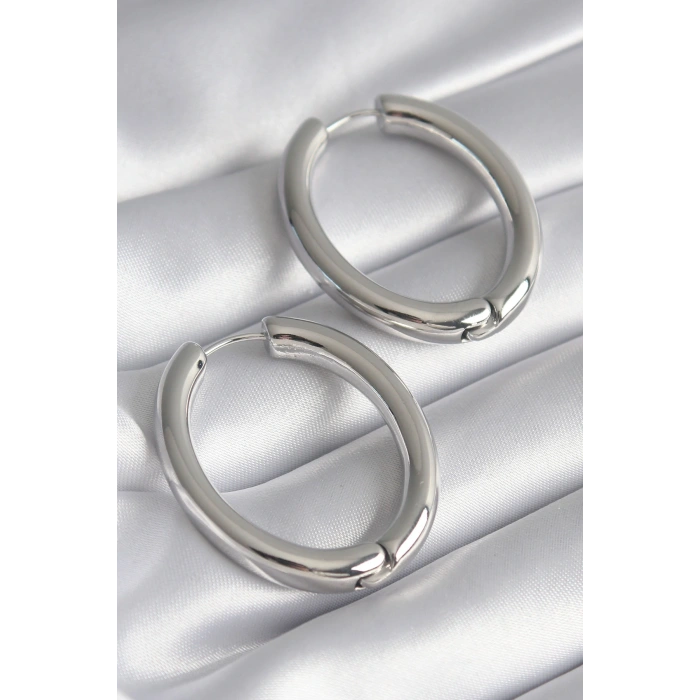 Pirinç Gümüş Renk Halka Model Kadın Küpe