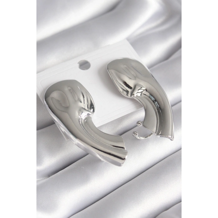 Pirinç Gümüş Renk İşlemeli Kadın Küpe