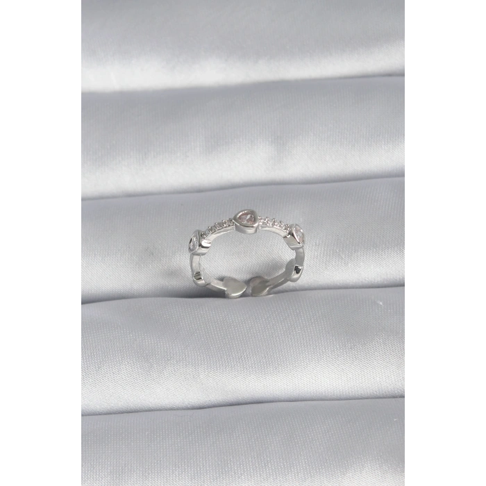 Pirinç Gümüş Renk Kalp Model Zirkon Taş Detay Kadın Yüzük