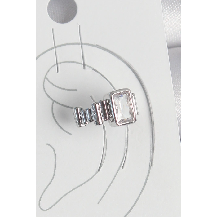 Pirinç Gümüş Renk Kare Zirkon Taşlı Kadın Kıkırdak Model Küpe