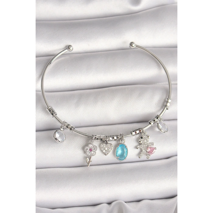 Pirinç Gümüş Renk Sallantı Zirkon Taşlı Ayıcık Figür Çiçek Detay Charm Kadın Bileklik