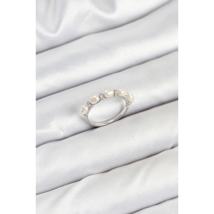 Pirinç Gümüş Renk Sıralı İncili Kadın Yüzük