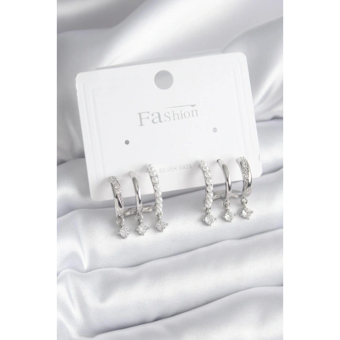 Pirinç Gümüş Renk Zirkon Taş Detay İncili Kadın Küpe