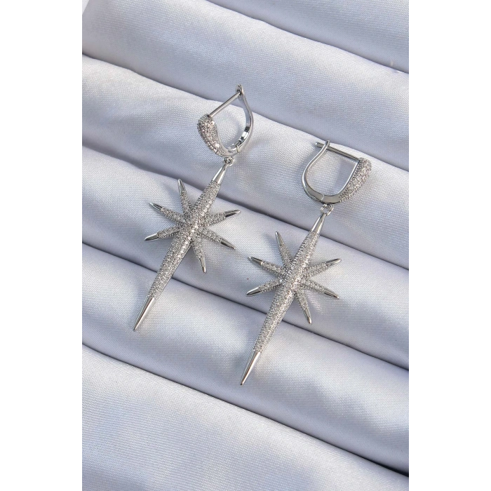 Pirinç Gümüş Renk Zirkon Taş Kaplama Kutup Yıldızı Tasarımlı Kadın Küpe