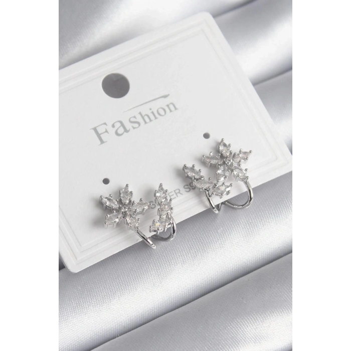 Pirinç Gümüş Renk Zirkon Taşlı Çiçek Model Kadın Küpe