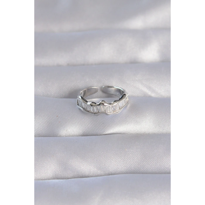 Pirinç Gümüş Renk Zirkon Taşlı Dalgalı Su Yolu Model Ayarlanabilir Yüzük