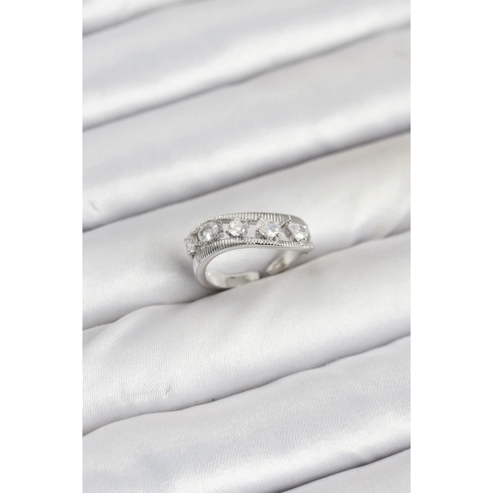 Pirinç Gümüş Renk Zirkon Taşlı Kadın Yüzük