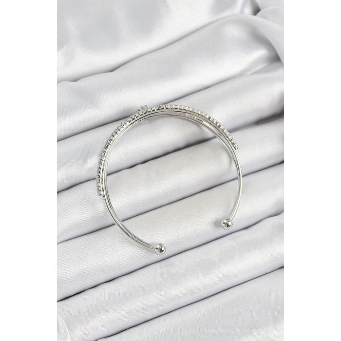 Pirinç Gümüş Renk Zirkon Taşlı Kalp Detaylı Kadın Bileklik