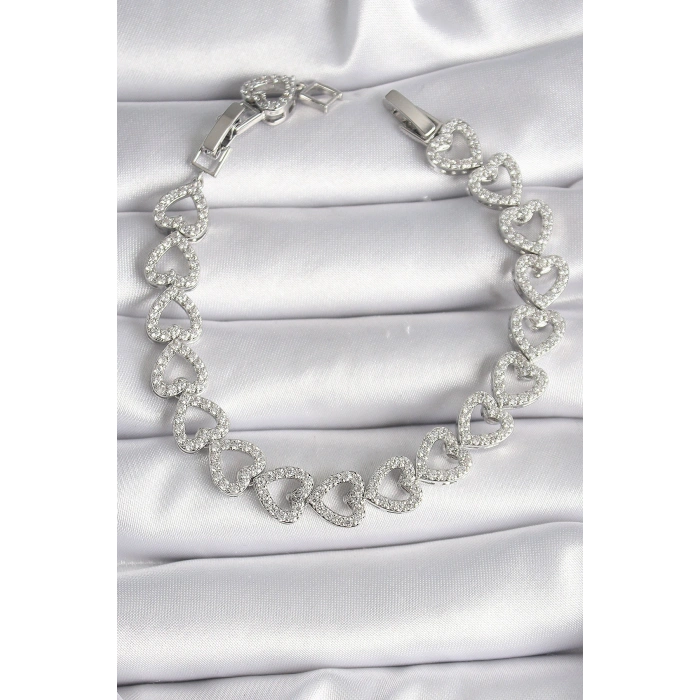 Pirinç Gümüş Renk Zirkon Taşlı Kalp Model VIP Seri Kadın Bileklik