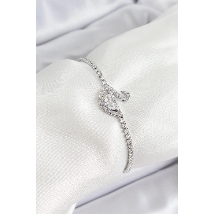 Pirinç Gümüş Renk Zirkon Taşlı Kuğu Model Kadın Bileklik