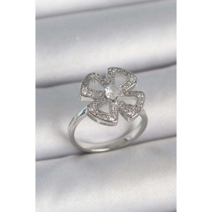 Pirinç Gümüş Renk Zirkon Taşlı Yonca Model Ayarlanabilir Kadın Yüzük