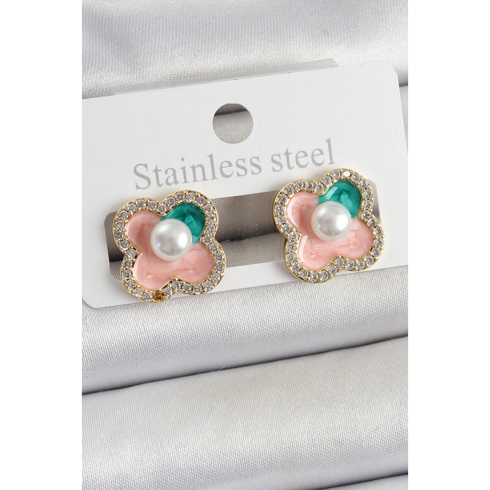 Pirinç Pembe Mineli İnci Detaylı Zirkon Taşlı Sanatsal Portre Yonca Model Gold Renk Kadın Küpe