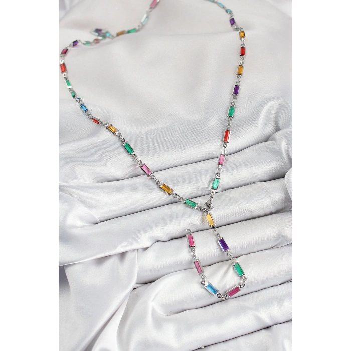 Pirinç Renkli Zirkon Taşlı Dikdörtgen Model Gümüş Renk Kadın Y Kolye