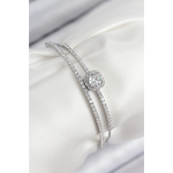 Pirinç Zirkon Taşlı Baget Model Gümüş Renk Kadın Bileklik