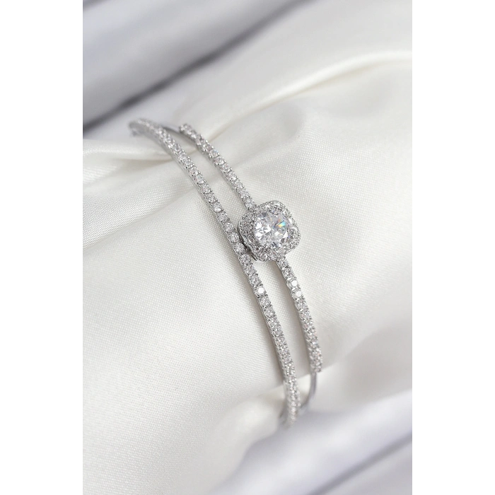 Pirinç Zirkon Taşlı Baget Model Gümüş Renk Kadın Bileklik