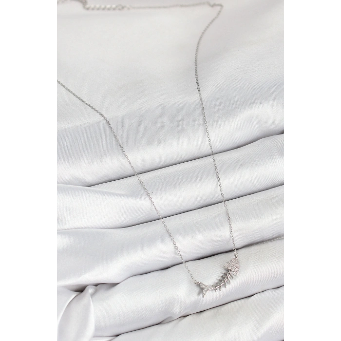 Pirinç Zirkon Taşlı Balık Kılçığı Model Gümüş Renk Kadın Kolye