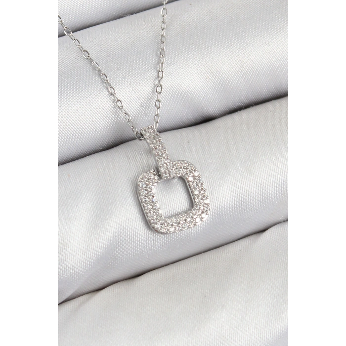 Pirinç Zirkon Taşlı Kare Model Gümüş Renk Kadın Kolye