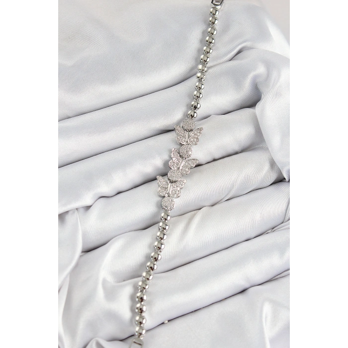 Pirinç Zirkon Taşlı Kelebek Model Gümüş Renk Kadın Bileklik