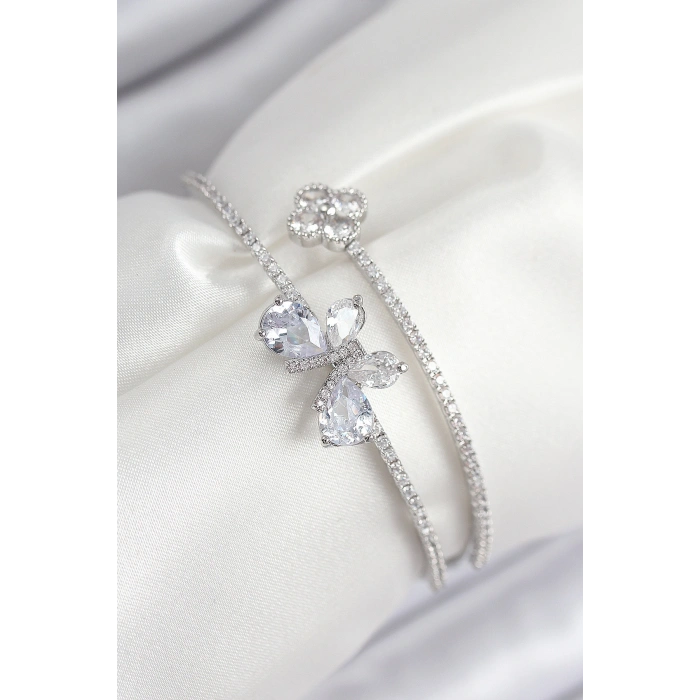 Pirinç Zirkon Taşlı Kelebek Ve Yonca Model Gümüş Renk Kadın Bileklik