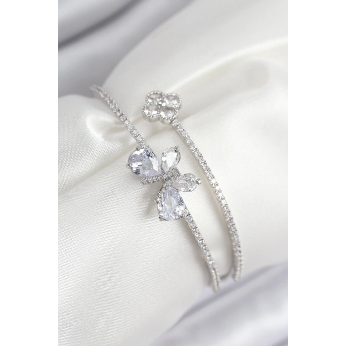 Pirinç Zirkon Taşlı Kelebek Ve Yonca Model Gümüş Renk Kadın Bileklik