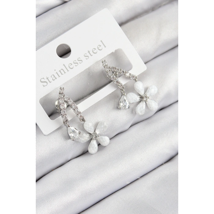 Pirinç Zirkon Taşlı Papatya Model Gümüş Renk Kadın Küpe