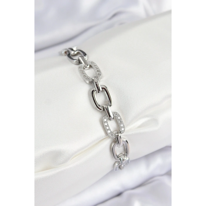 Pirinç Zirkon Taşlı Parçalı Zincir Model Gümüş Renk Kadın Bileklik