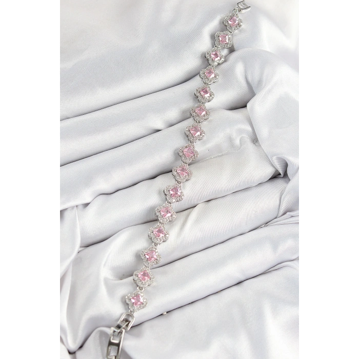 Pirinç Zirkon Taşlı Pembe Yonca Baget Model Gümüş Renk VIP Seri Kadın Bileklik