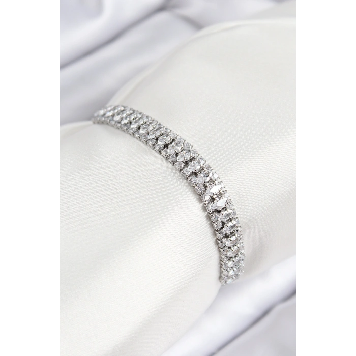 Pirinç Zirkon Taşlı Tennıs Model Gümüş Renk Asansörlü Kadın Bileklik