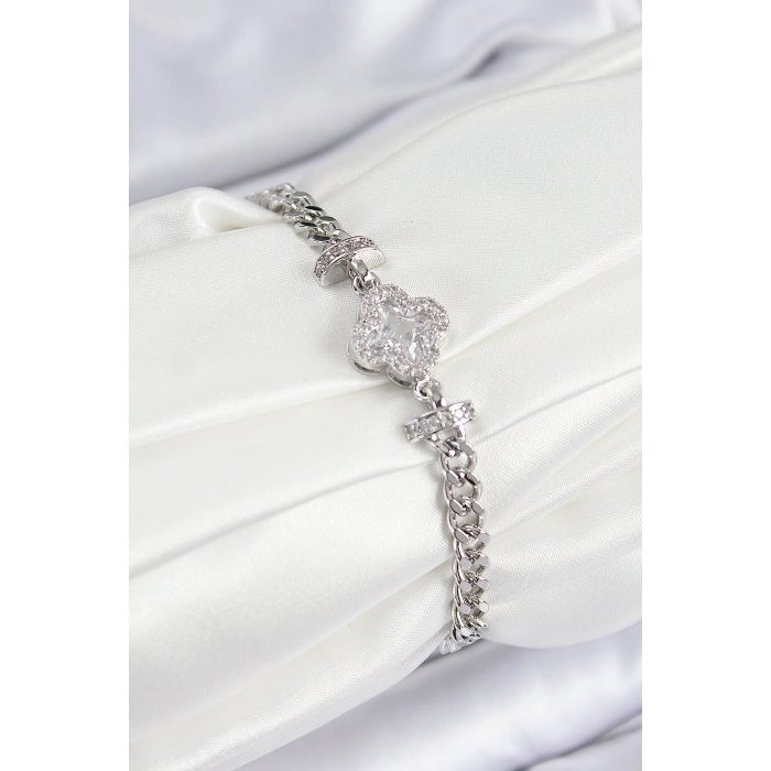 Pirinç Zirkon Taşlı Yonca Model Gümüş Renk Kadın Bileklik