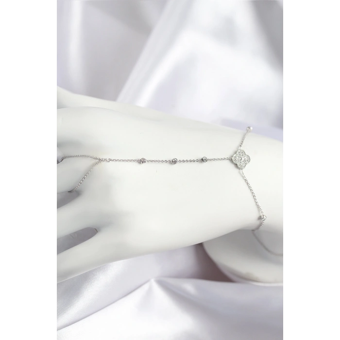 Pirinç Zirkon Taşlı Yonca Model Gümüş Renk Şahmeran