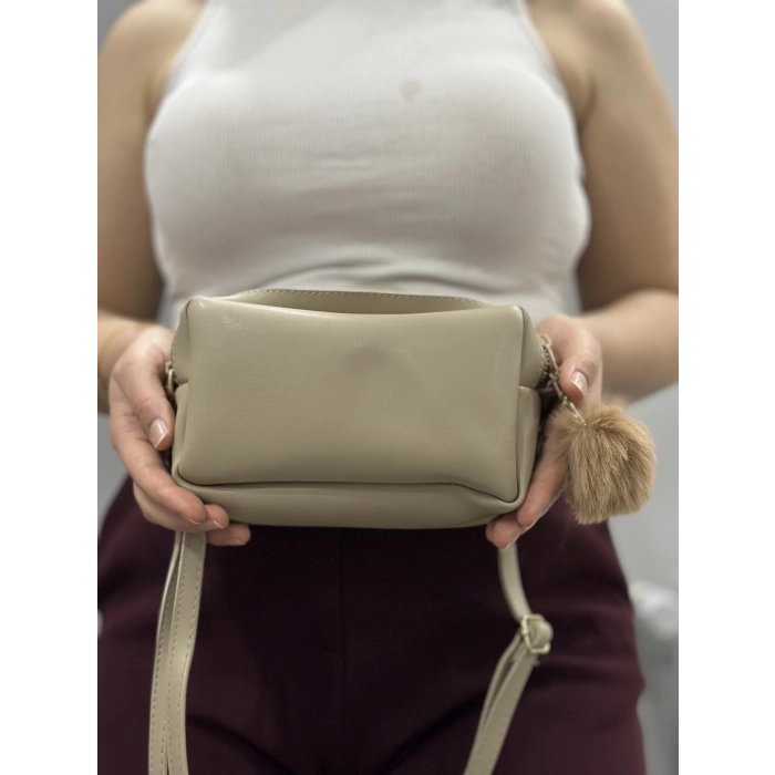 Ponpon vizon cilt çanta