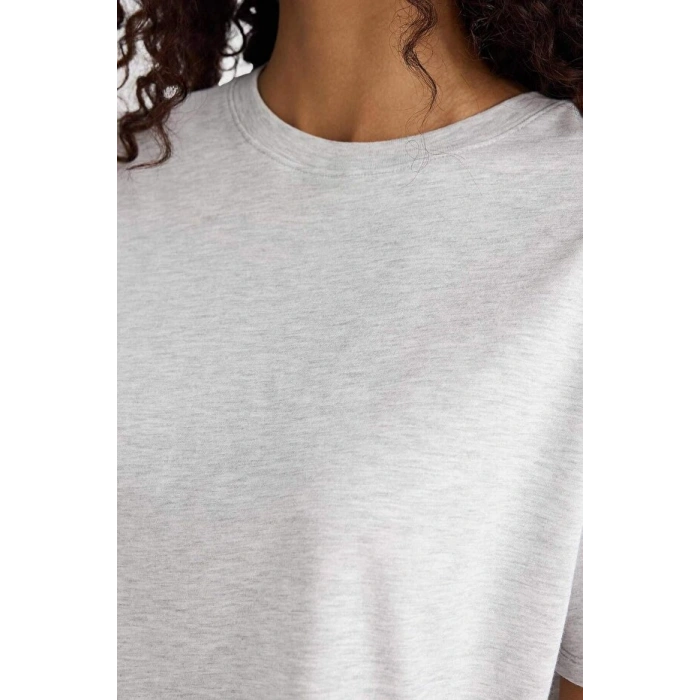 Regular Fit Bisiklet Yaka Gri Kadın T-Shirt