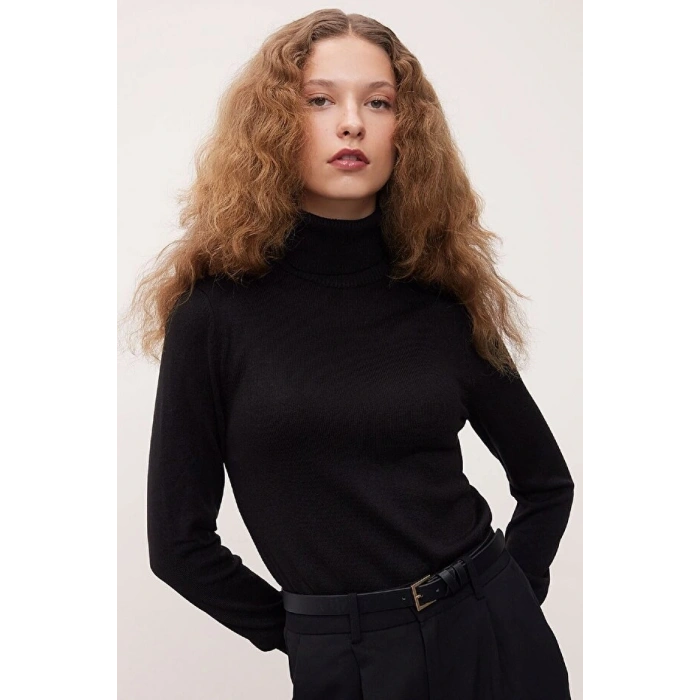 Regular Fit Yumuşak Dokulu Balıkçı Yaka Basic Düz Triko Kazak