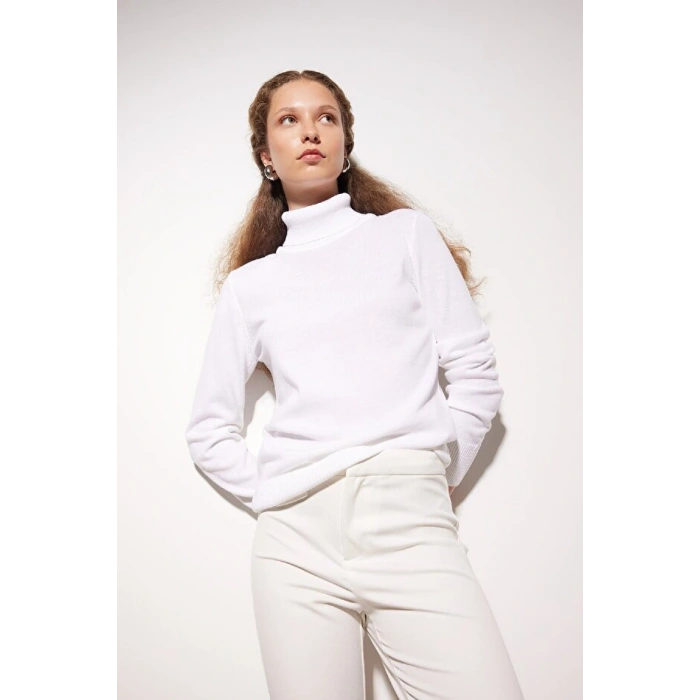 Regular Fit Yumuşak Dokulu Balıkçı Yaka Basic Düz Triko Kazak