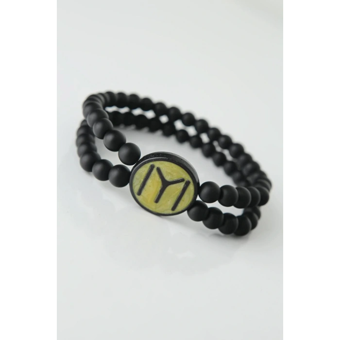 Sarı Renkli Metal Üzerine Siyah Kayı Boyu Figürlü Siyah Renk Çift Sıra Doğal Taş Erkek Bileklik
