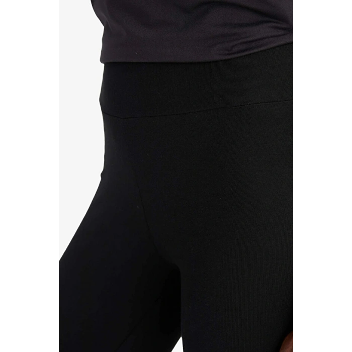 Siyah DeFactoFit Yüksek Bel Beli Saran Pamuklu Basic Düz Sporcu Tayt