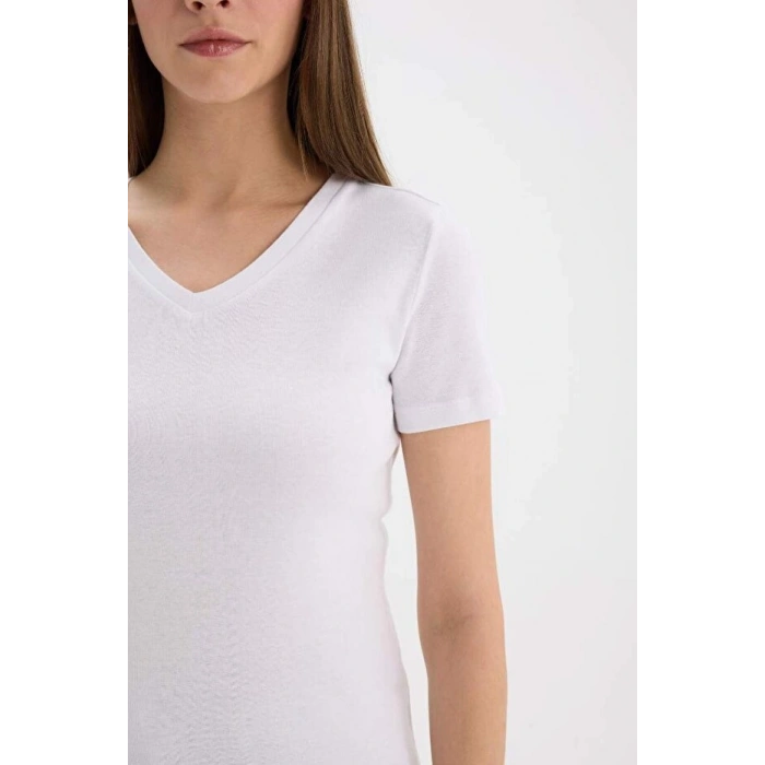 Slim Fit Dar Kesim V Yaka Ribana Basic Düz Kısa Kollu Beyaz Tişört