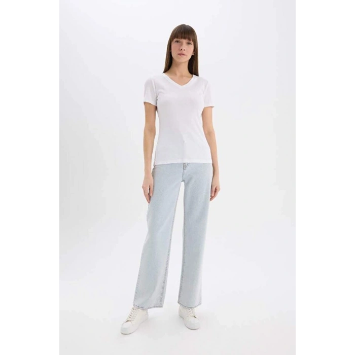 Slim Fit Dar Kesim V Yaka Ribana Basic Düz Kısa Kollu Beyaz Tişört