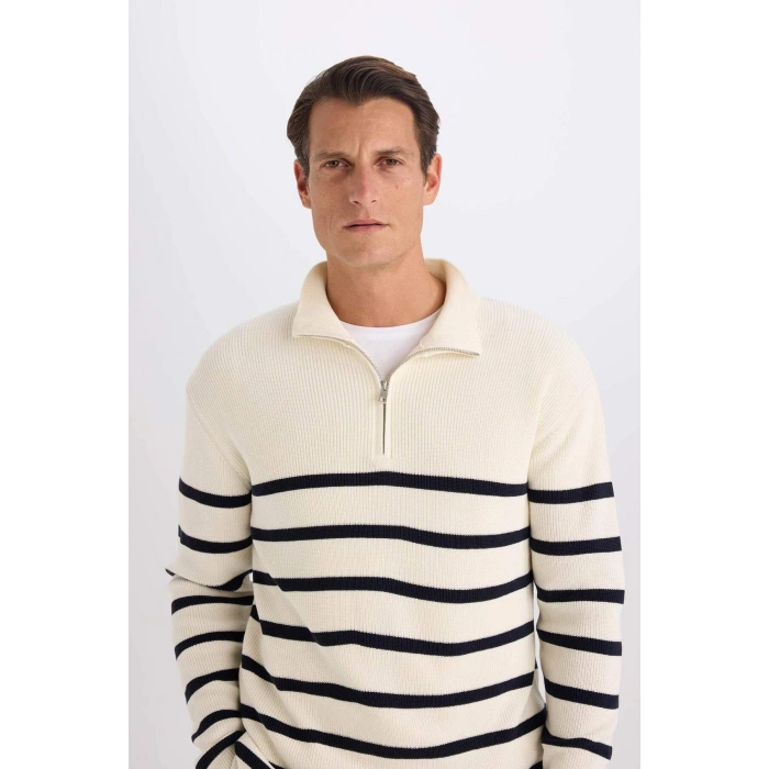 Standart Fit Balıkçı Yaka Selanik Kumaş Kazak B9717AX24AU