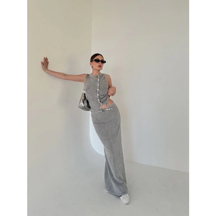 UZUN ETEKLİ ÖNÜ DÜĞMELİ BADİ İKİLİ TAKIM- GRİ