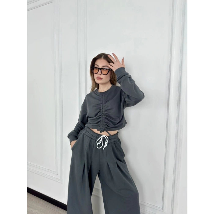 UZUN KOLLU ÖNÜ İP BÜZGÜLÜ CROP VE PANTOLON İKİLİ TAKIM - ANTRASİT