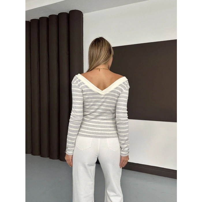 V yaka kol ve yaka düğmeli bluz gribeyaz A4047