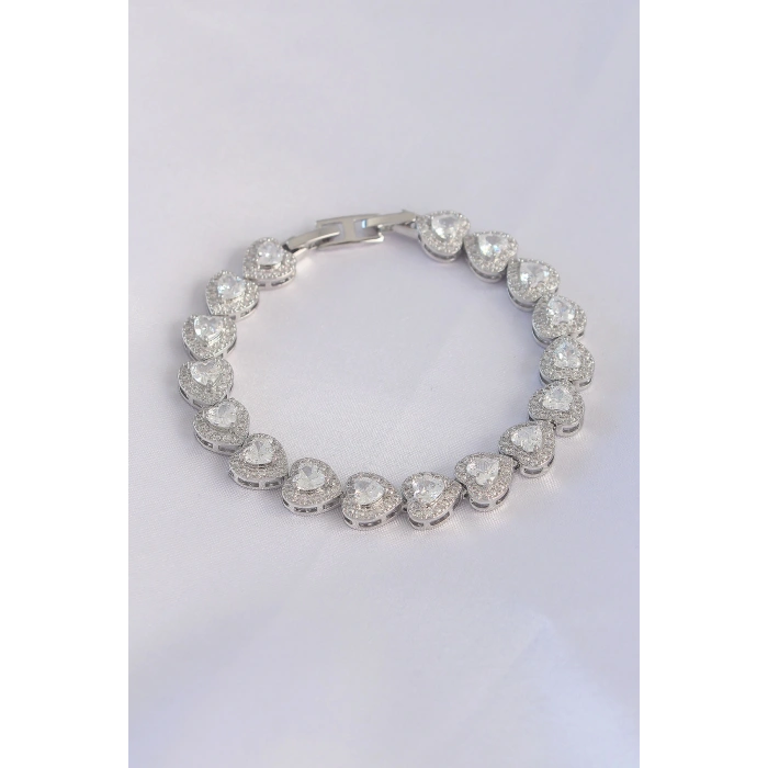 Vip Seri Pirinç Zirkon Taşlı Gümüş Renk Kalp Model Bileklik