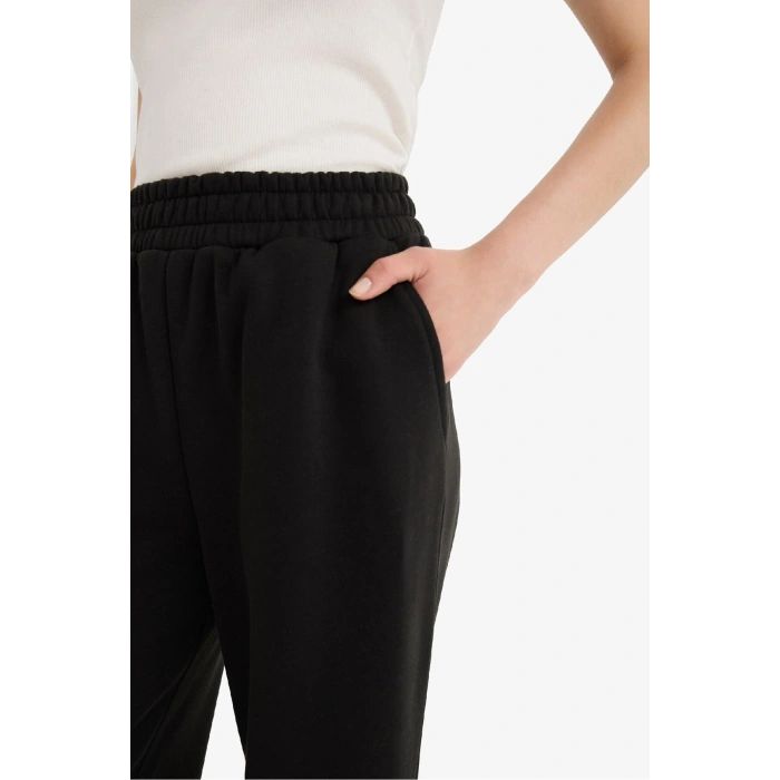 Wide Leg Beli Lastikli Bağcıklı Cepli Bol Paça Basic Düz Eşofman Altı B3345AX23WN