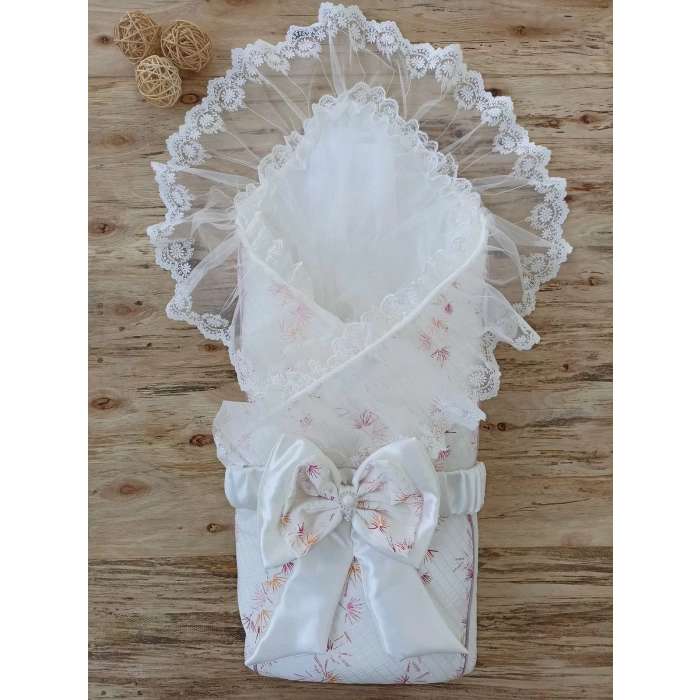 Yenidoğan Hanımeli Desenli Nakışlı Delüks Kundak Bebek Battaniyesi Ekru